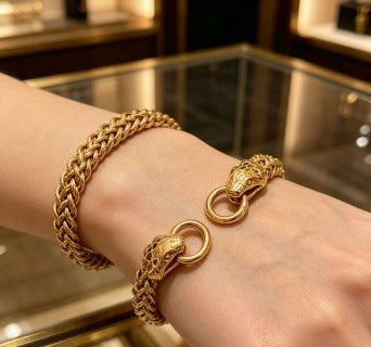 Gucci GG Tiger Head Link Gold Chain Bracelet